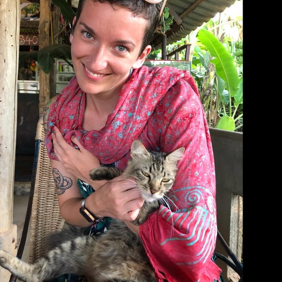 Meet your Posher, Fawn - Picture 2 of 2